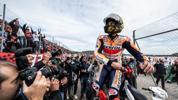 Motocyklová VC Valencie 2019: Marc Márquez vyhrál MotoGP a překonal hranici 400 bodů