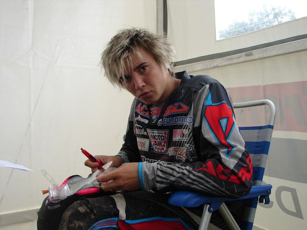 Zraněný motokrosař Michael Špaček Zraněný motokrosař Michael Špaček