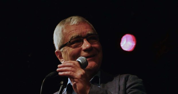 Triste noticia desde el hospital de Motol: ¡Ha muerto un famoso cirujano pediátrico! Los padres de los niños que salvó enviaron mensajes al cielo. Triste noticia desde el hospital de Motol: ¡Ha muerto un famoso cirujano pediátrico! Los padres de los niños que salvó enviaron mensajes al cielo.