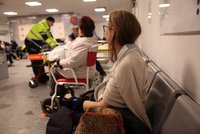 ONLINE: Česko v sevření ledovky! Obří nárůst úrazů, přetížený Motol a řada nehod