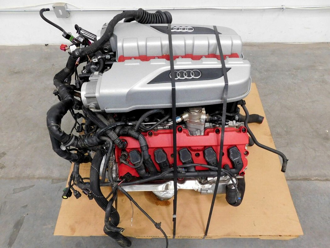 Motor Audi 5.2 V10