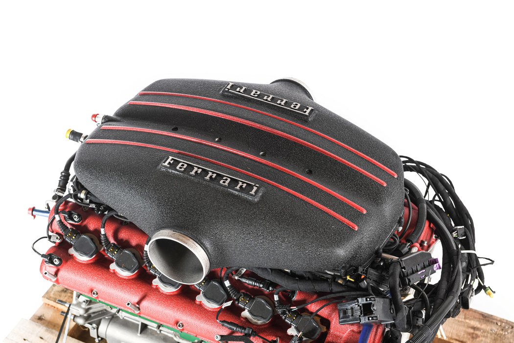 Motor z Ferrari FXX