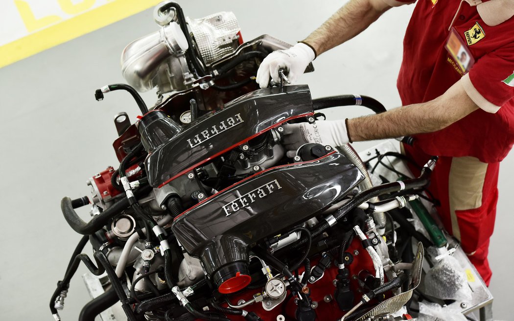 Ferrari 3.9 twin-turbo V8