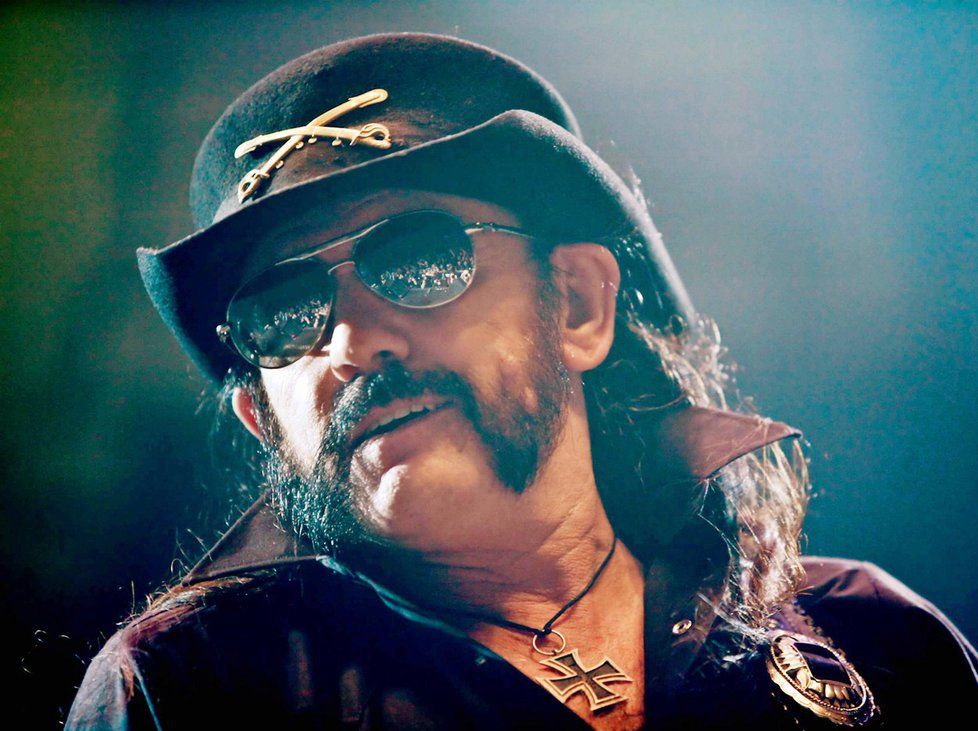 Lemmy Kilmister zemřel na agresivní formu rakoviny.