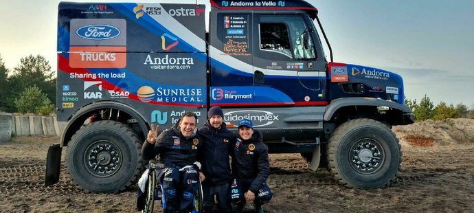 Závodní speciály ostravského týmu FESH FESH Tomáše Vrátného se na 45. ročníku Rallye DAKAR neztratily.