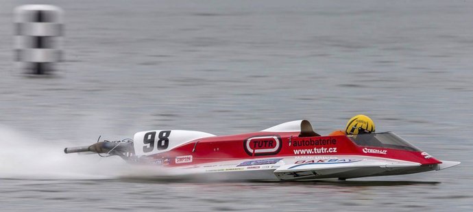 Český jezdec Hydro GP David Loukotka na mistrovství světa v Polsku v kategorii F350 mířil za velkým úspěchem, ošklivá havárie však změnila jeho plány.
