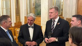 Motoristé po vystoupení košické filharmonie v pražském Obecním domě (4. 11. 2025).