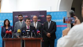 Zahájení kampaně Motoristů do komunálních voleb: Předseda Petr Macinka (25.8.2026)