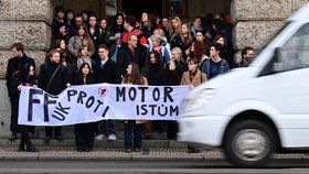Pražský protest proti Motoristům v čele ministerstva životního prostředí (9.12.2025)