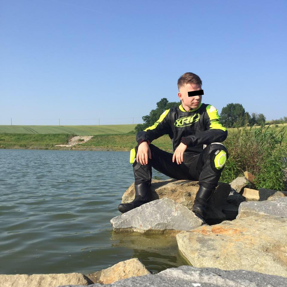 U Kroměříže zahynul mladý motorkář Dominik C. (21)