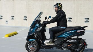 Tříkolka Piaggio MP3 530 Exclusive kombinuje svobodu motorky s technologiemi a stabilitou auta Tříkolka Piaggio MP3 530 Exclusive kombinuje svobodu motorky s technologiemi a stabilitou auta