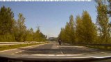 Zběsilá jízda Karvinou! Zdrogovaný muž bez řidičáku ujížděl policii na motorce