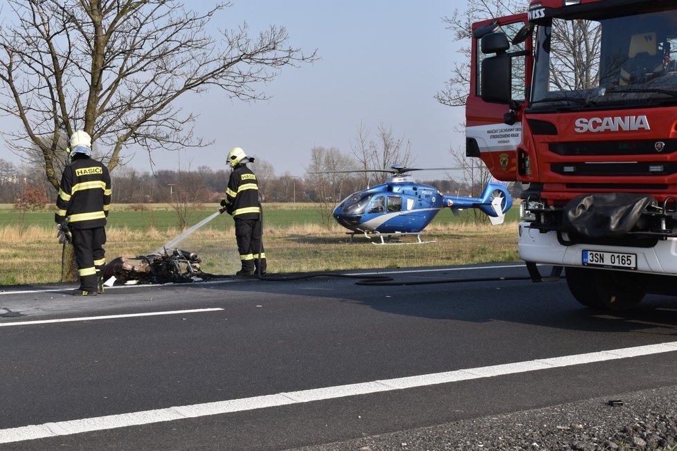 Tragická nehoda u Poděbrad: O život přišli dva motorkáři (28. 3. 2020).