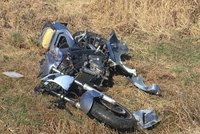 Motorkář spadl pod projíždějící Harley: Srážku s motocyklem nepřežil