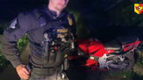 Nebezpečná honička na Žižkově: Motorkář (40) ujížděl s kilem drog! Projížděl na červenou, nezvládl schody