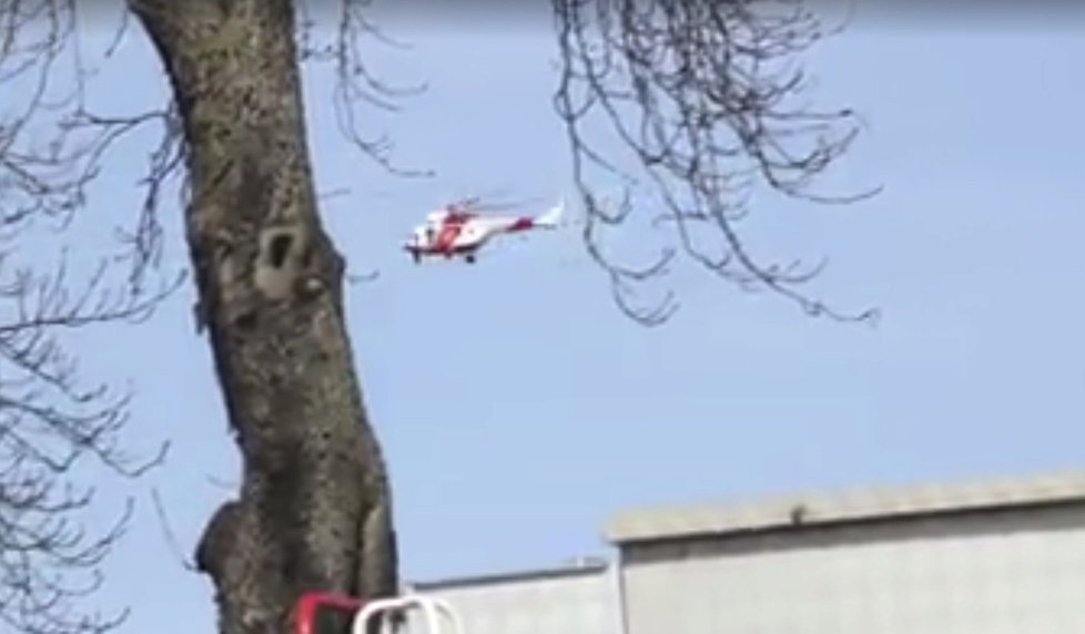 Drastické video jako varování: Hasiči uveřejnili záznam z pokusu o záchranu motorkáře.