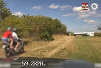 Zdrogovaný motorkář ujížděl 140 km/h: Má zákaz řízení do roku 2034
