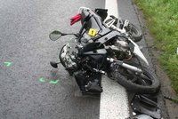 Smrťák u Vyškova: Motorkář narazil do auta, spolujezdkyně nepřežila