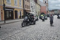 Na přechodu srazil motorkář dítě, policie hledá svědky