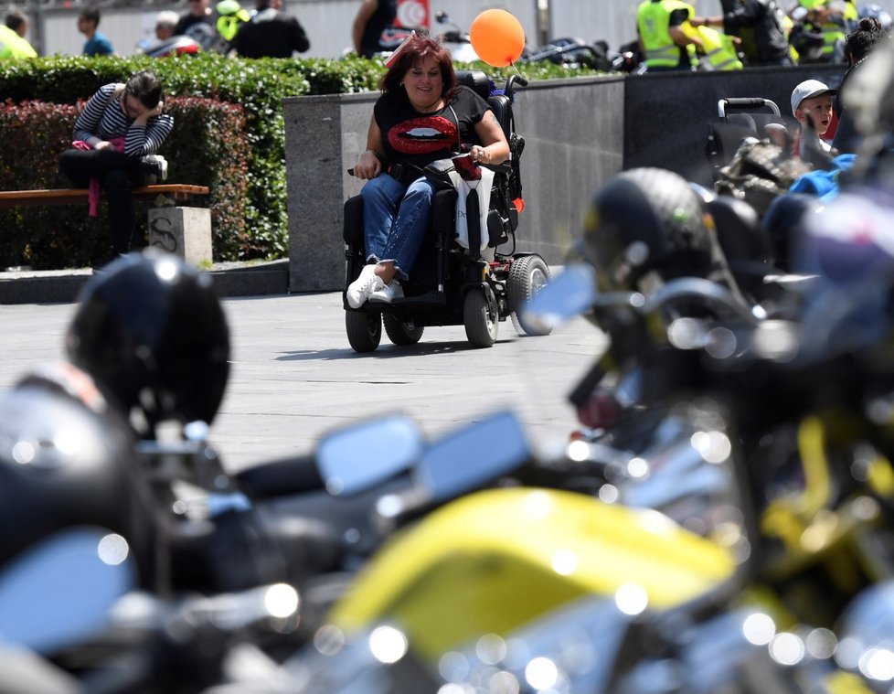 Motorkáři charitativní jízdou MDA Ride podpořili lidi se svalovou dystrofií.