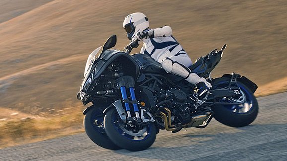 Yamaha Niken: Unikátní tříkolová motorka míří na trh!