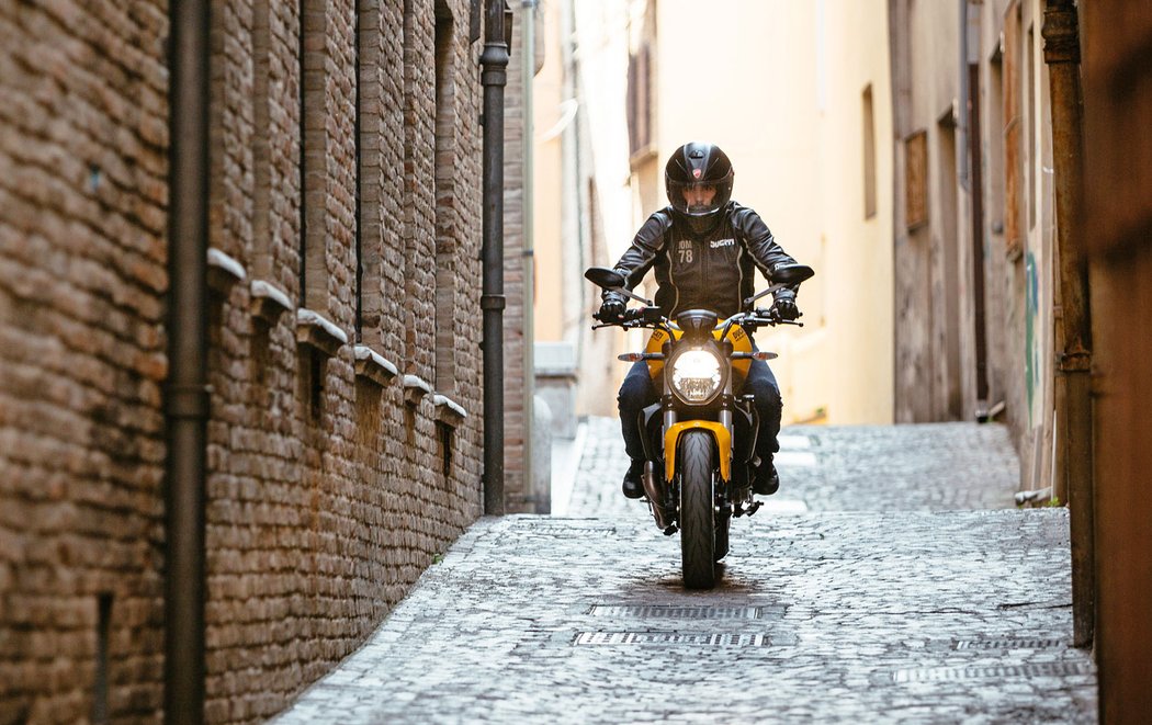 Ducati Monster 821