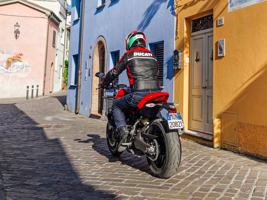 Ducati Monster 821