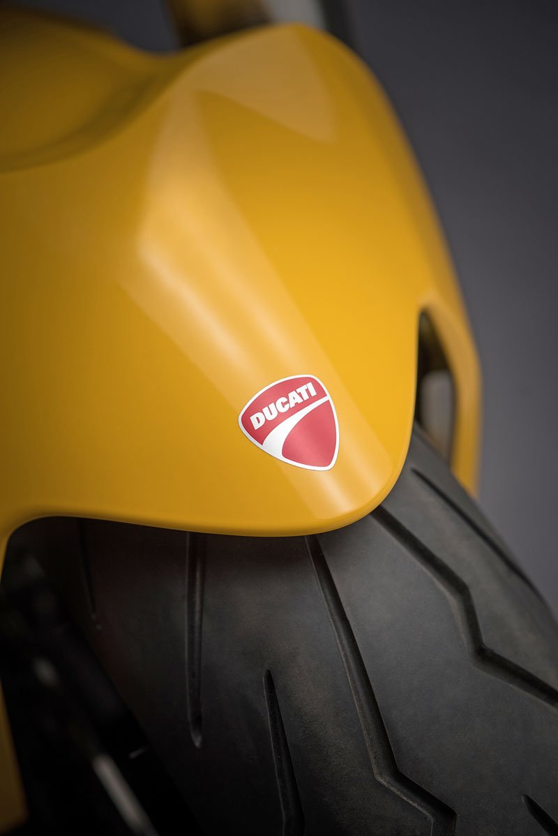 Ducati Monster 821