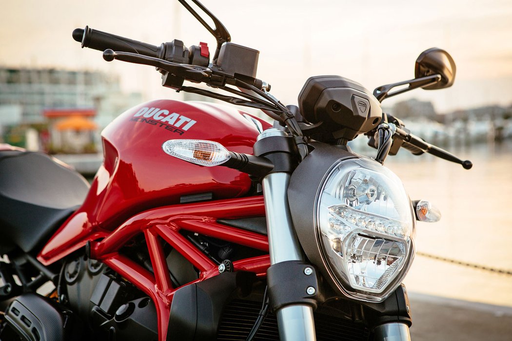 Ducati Monster 821