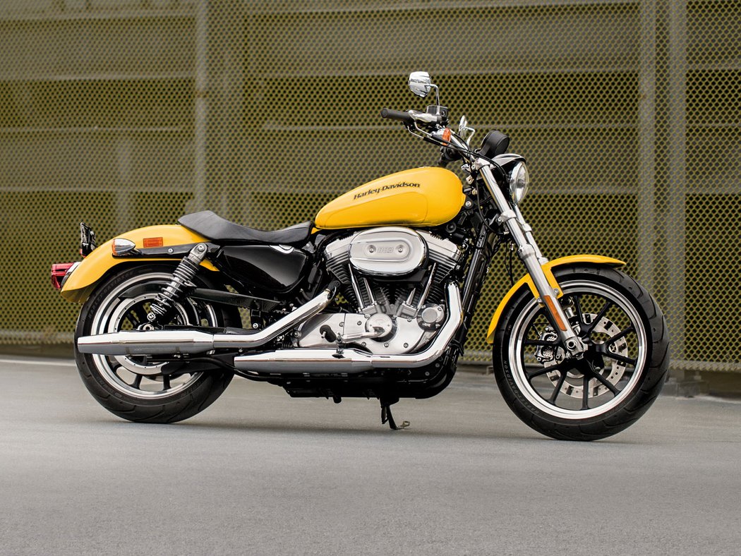 Harley-Davidson Super Low