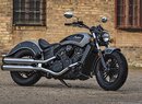 Indian Scout Sixty se předvádí jako dvoubarevný elegán