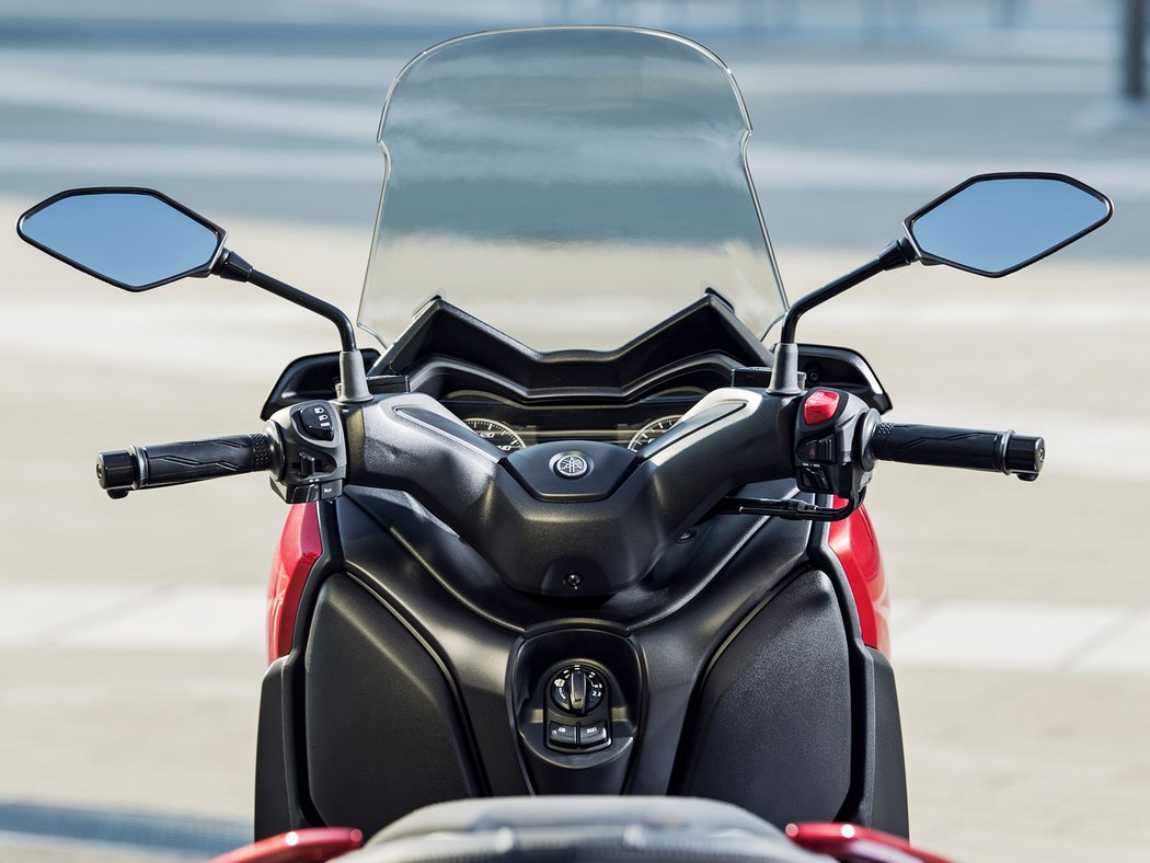 Yamaha X-Max 125