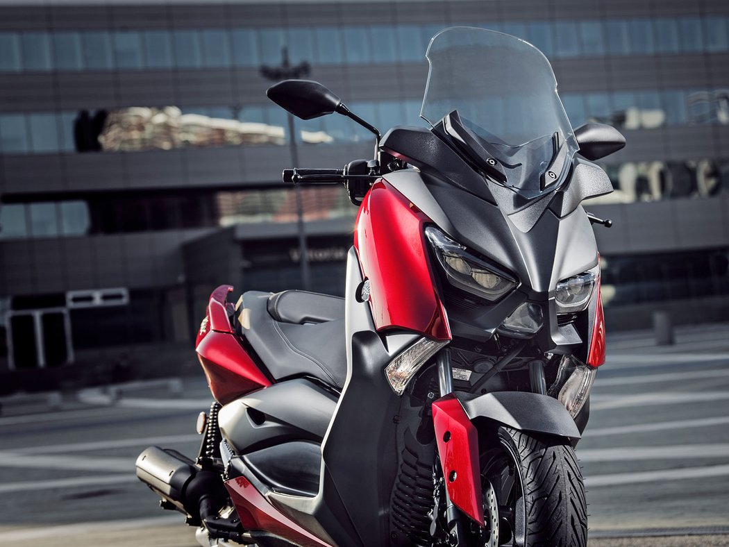 Yamaha X-Max 125