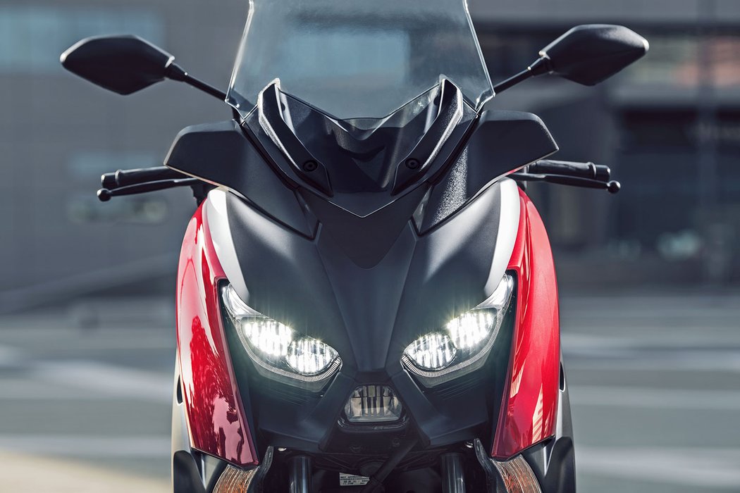 Yamaha X-Max 125