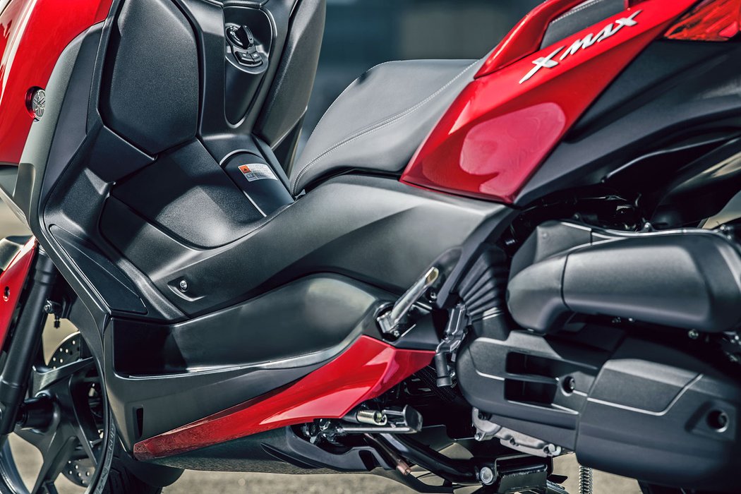 Yamaha X-Max 125