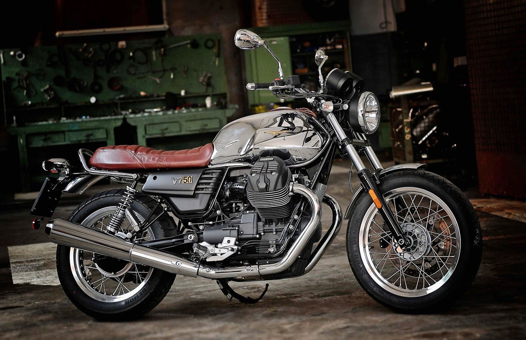 Moto Guzzi V7 III Anniversario