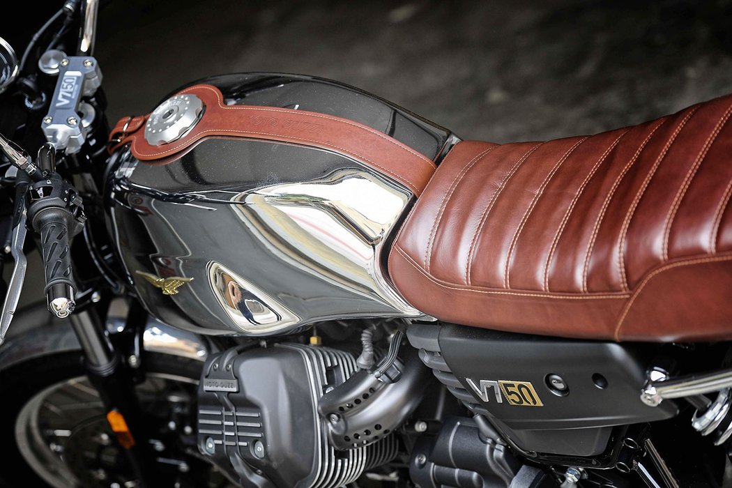 Moto Guzzi V7 III Anniversario