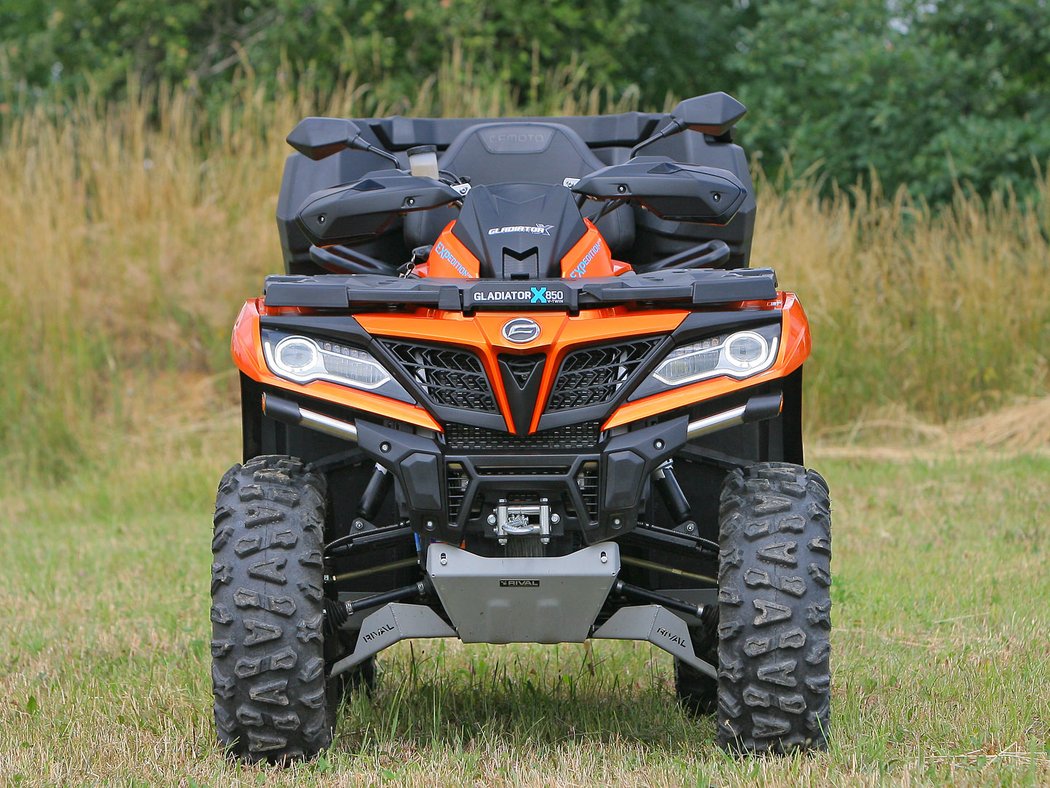 CF Moto Gladiator X850