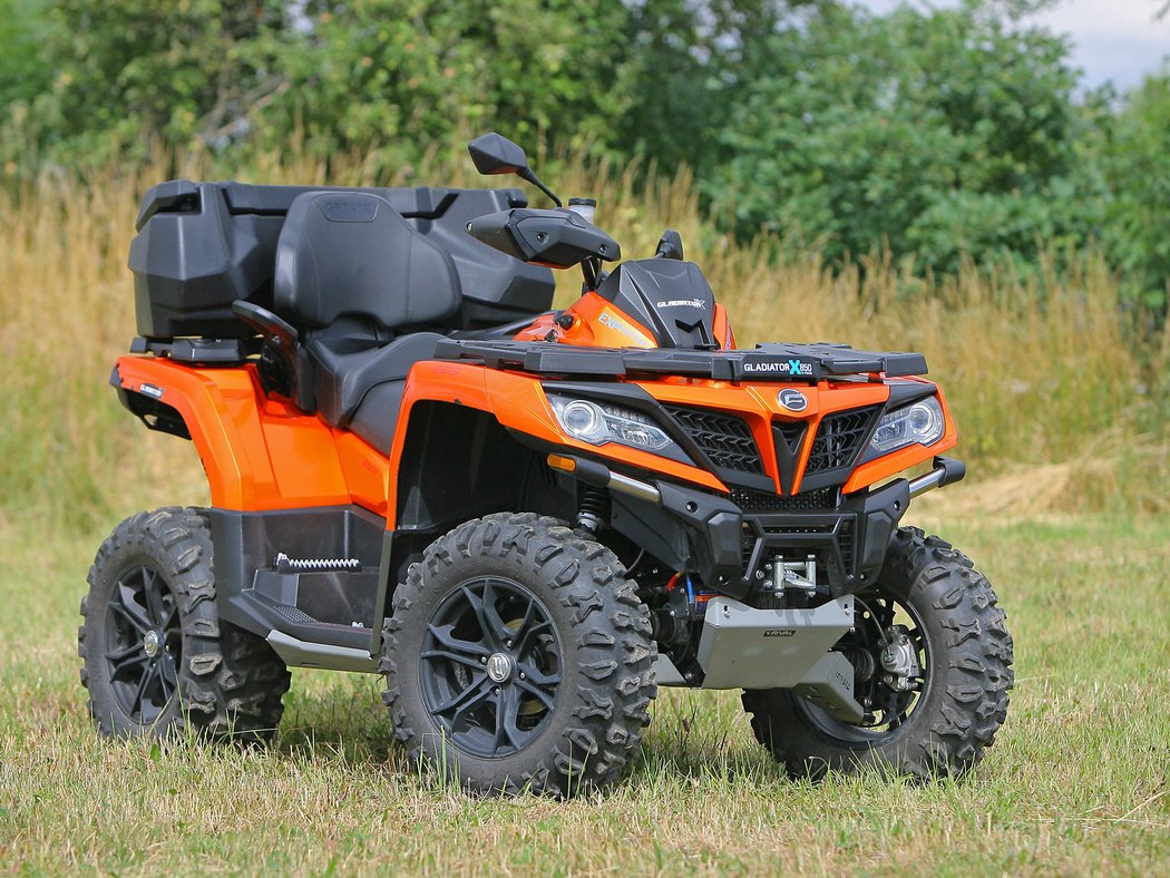 CF Moto Gladiator X850