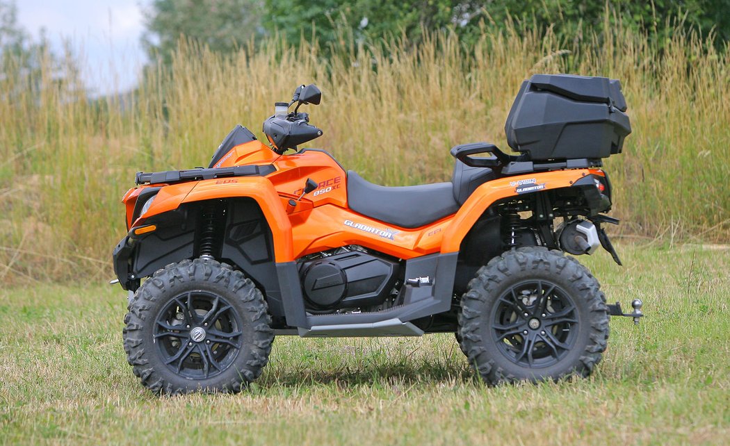 CF Moto Gladiator X850