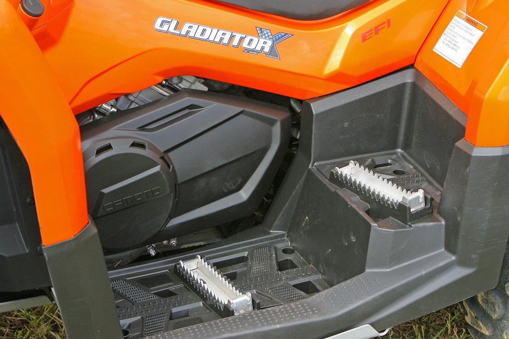 CF Moto Gladiator X850