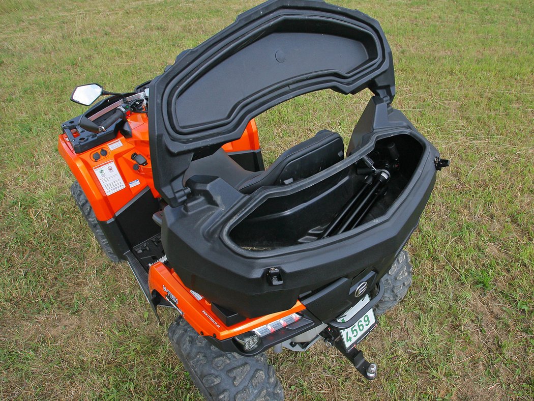 CF Moto Gladiator X850