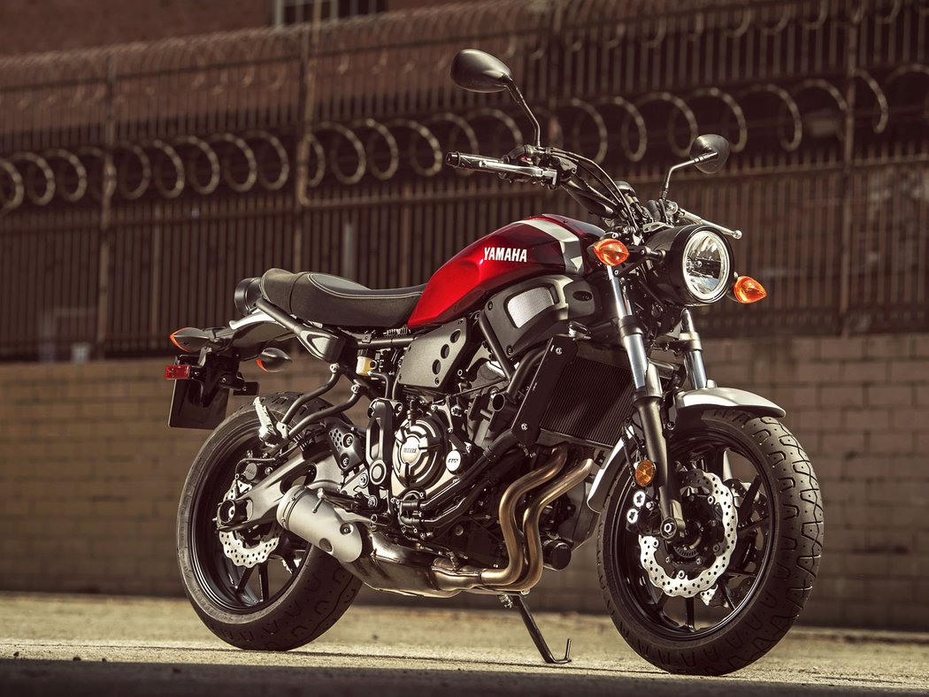 Yamaha XSR700 a XSR900