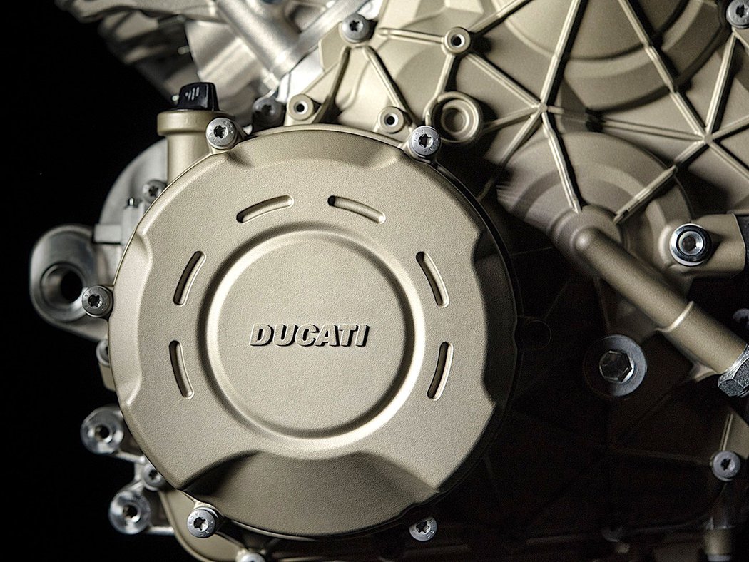 Ducati Desmosedici Stradale