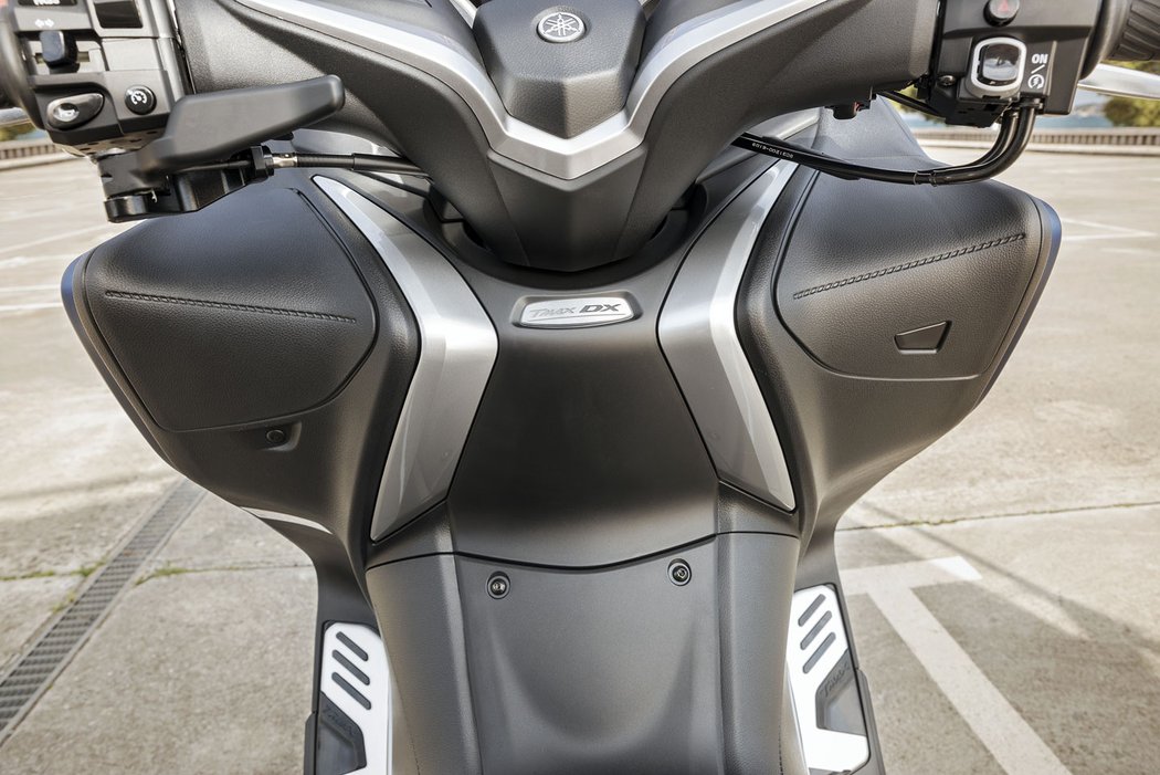 Yamaha TMAX SX Sport Edition