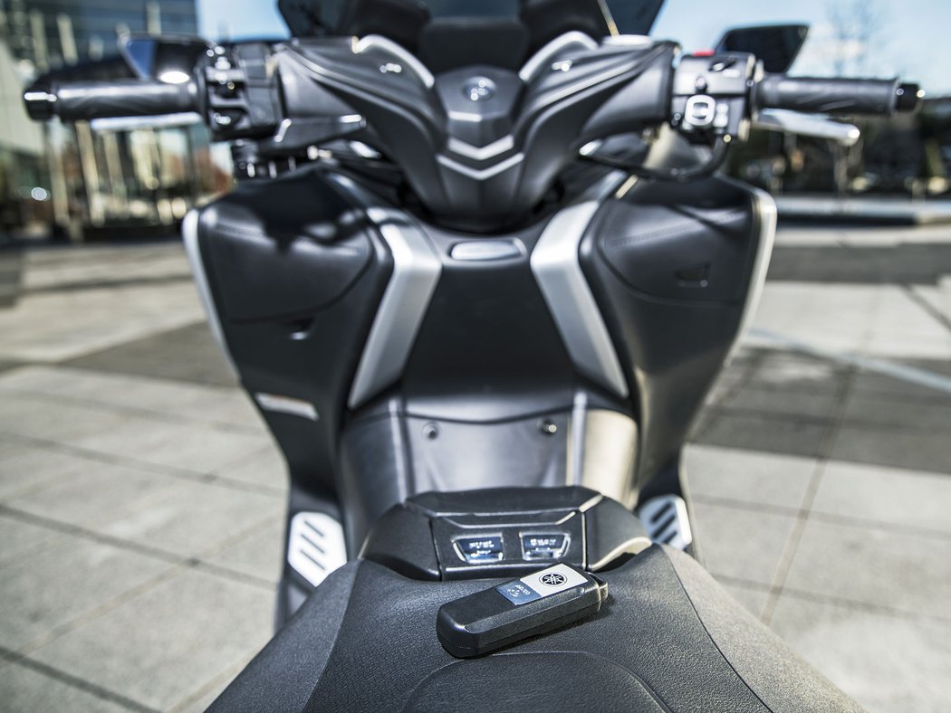 Yamaha TMAX SX Sport Edition