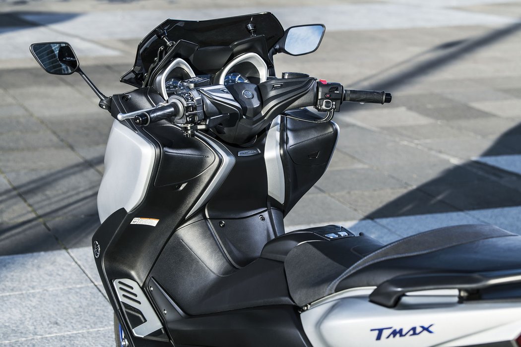 Yamaha TMAX SX Sport Edition