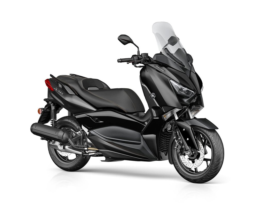 Yamaha XMax Iron Max