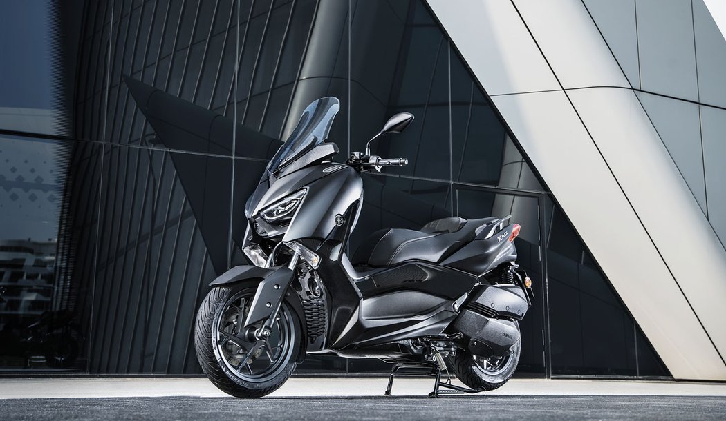 Yamaha XMax Iron Max