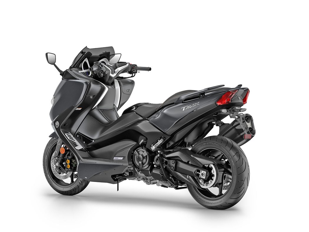 Yamaha XMax Iron Max